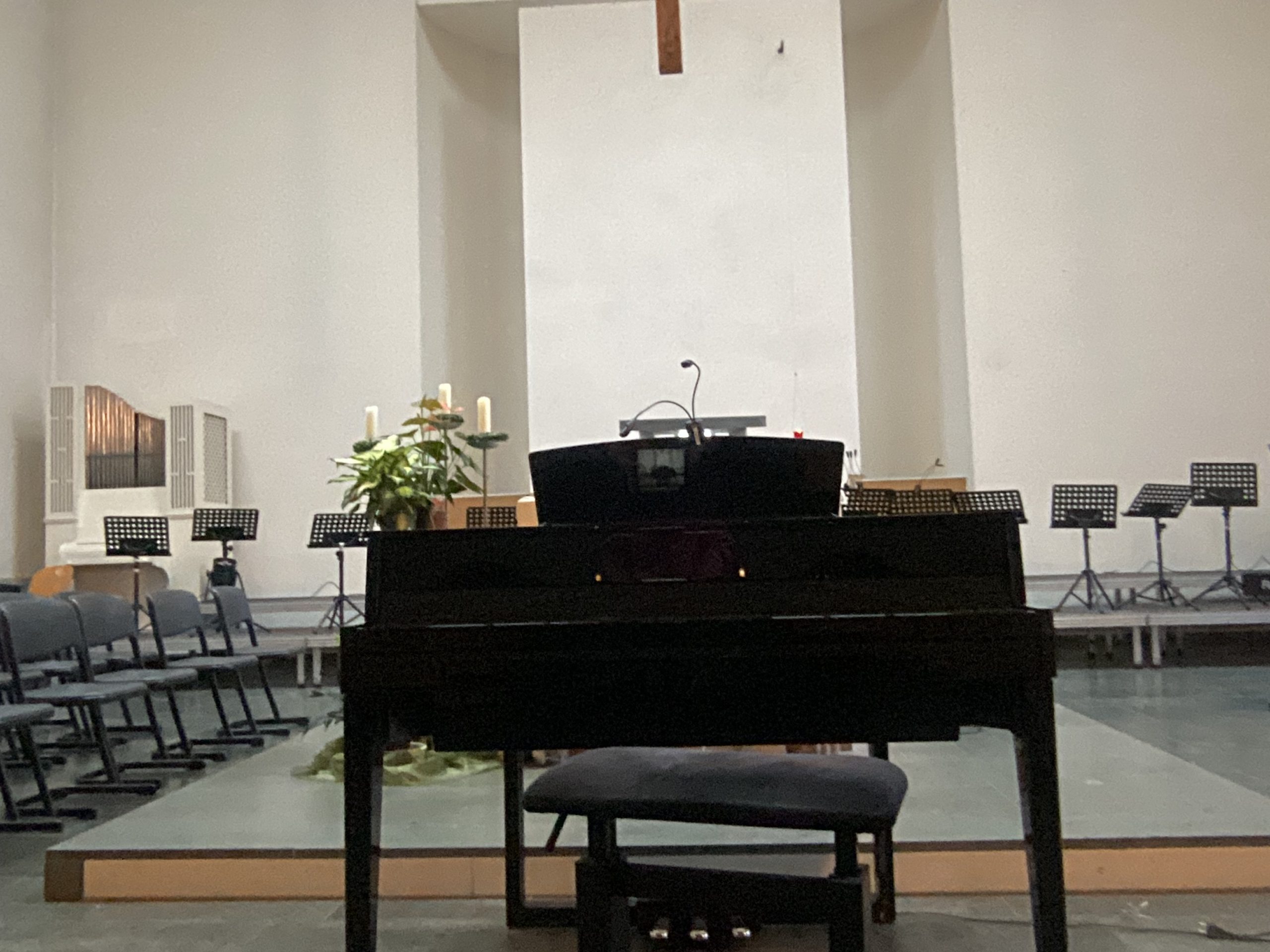 Der Adventsgottesdienst und die „Tür der Versöhnung“