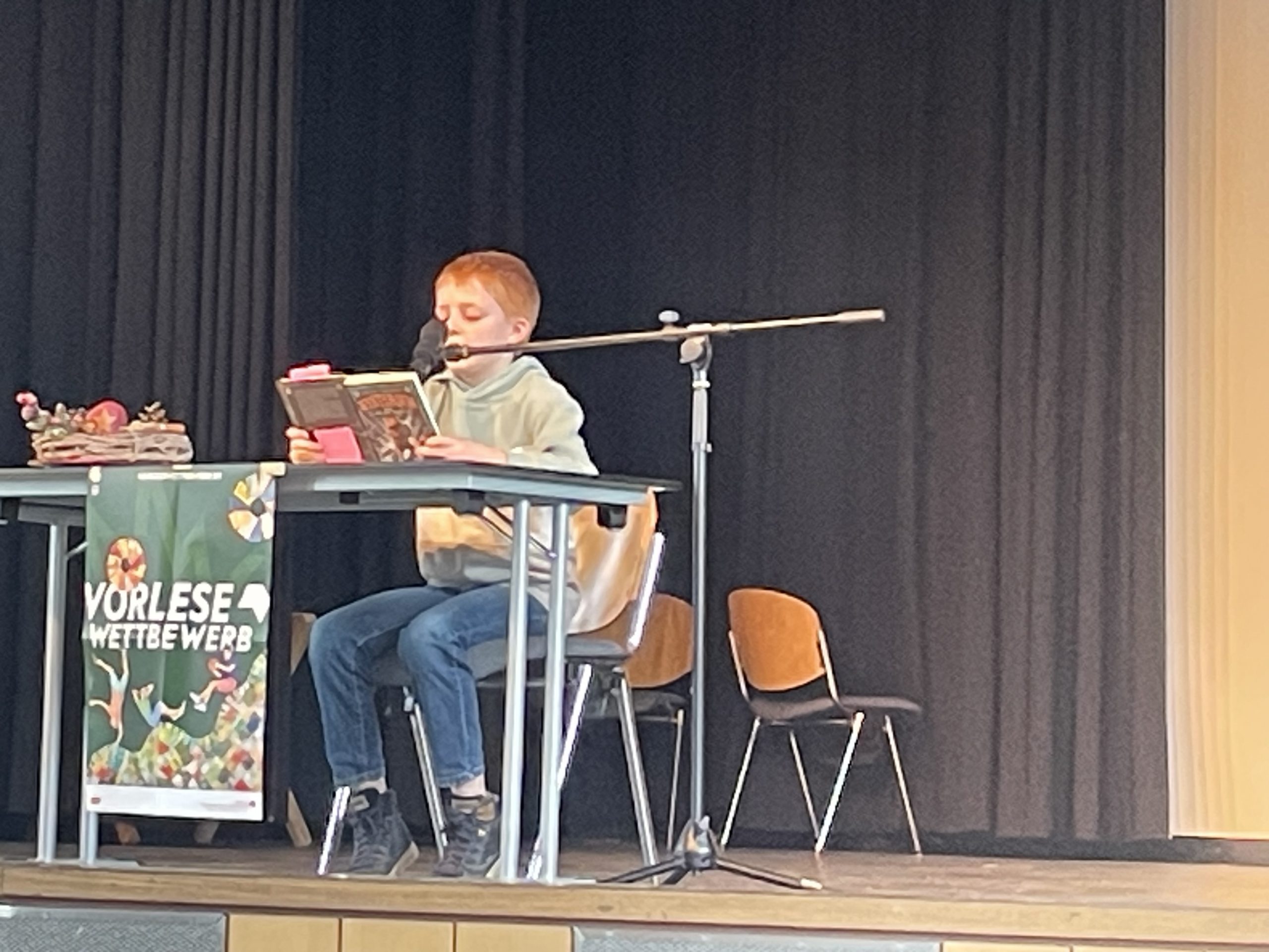 ,,Komm, wir lesen etwas!“ Der Vorlesewettbewerb des 6. Jahrgangs
